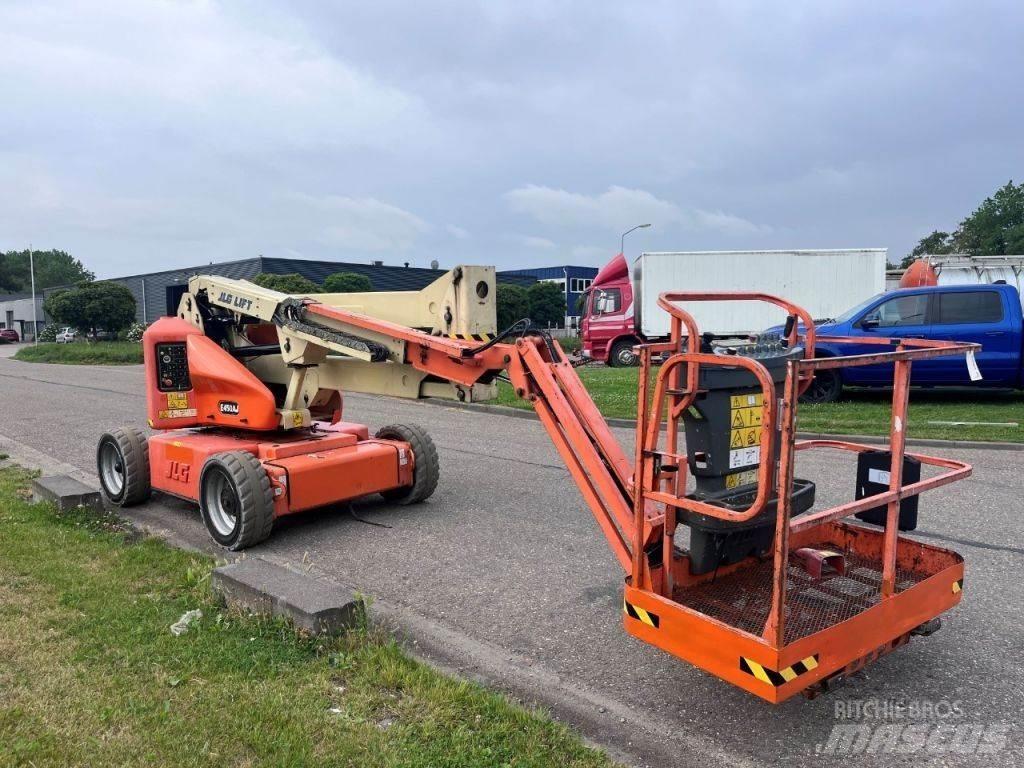 JLG E450AJ Gelenkteleskoparbeitsbühnen