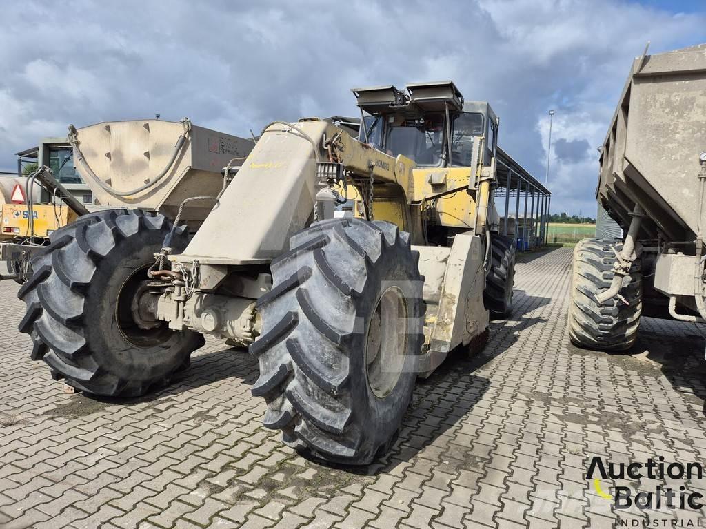 Bomag MPH 122 Grader