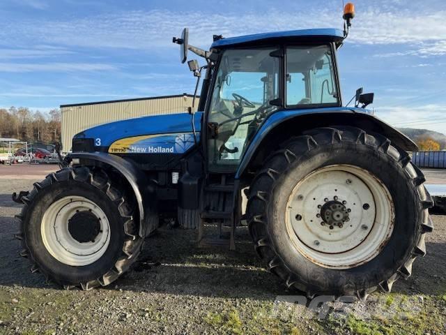 New Holland TM 190 Traktoren