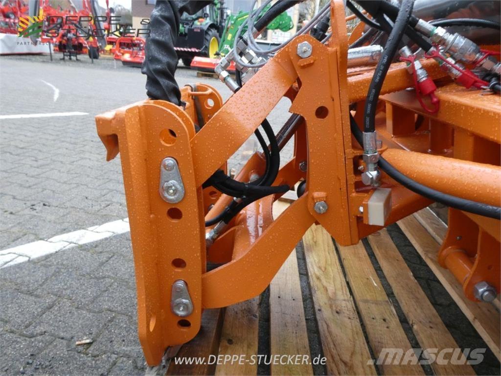 Hauer SRS-2L Schneeschilde und -pflüge