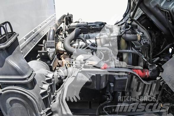 Hino 155 Sonstige Baumaschinen