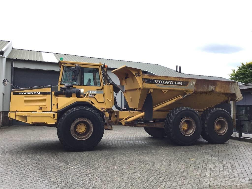 Volvo A 25 C Dumper - Knickgelenk