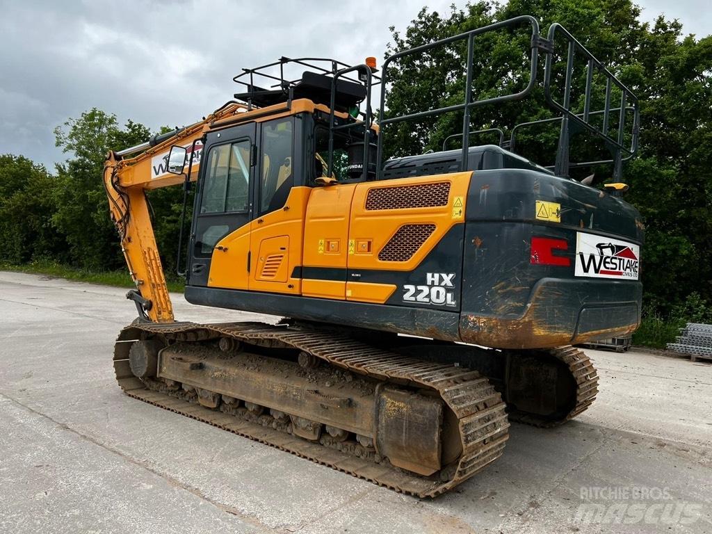 Hyundai HX 220 L Raupenbagger
