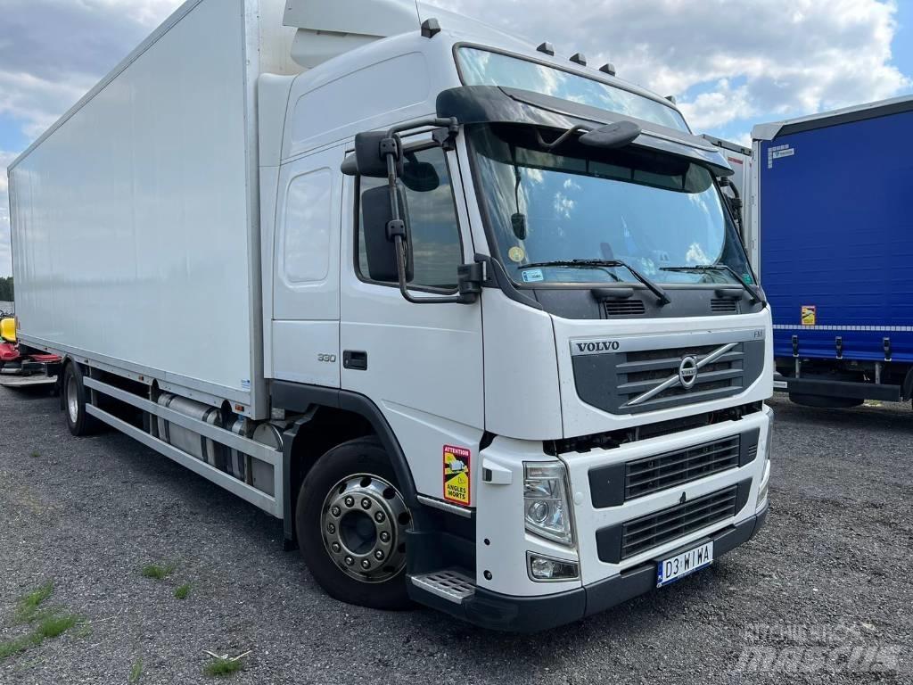 Volvo FM 330 Kofferaufbau