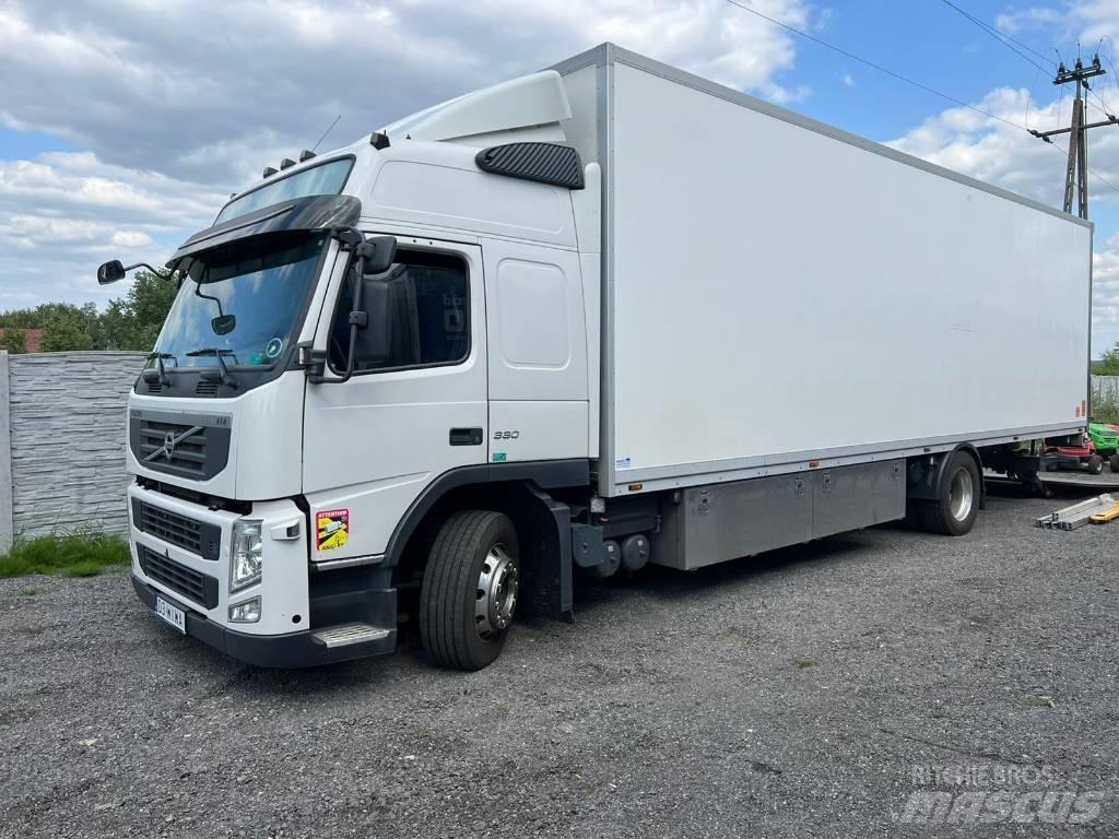 Volvo FM 330 Kofferaufbau