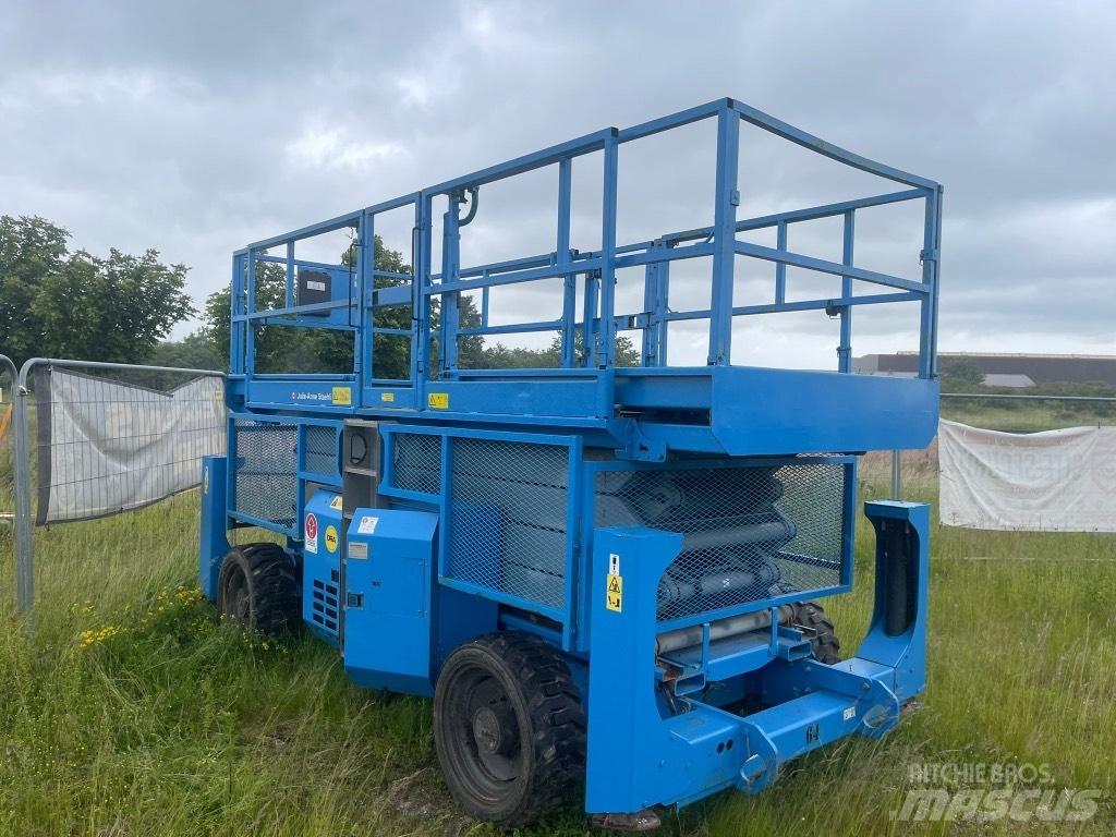 Genie GS 4390 RT Scheren-Arbeitsbühnen