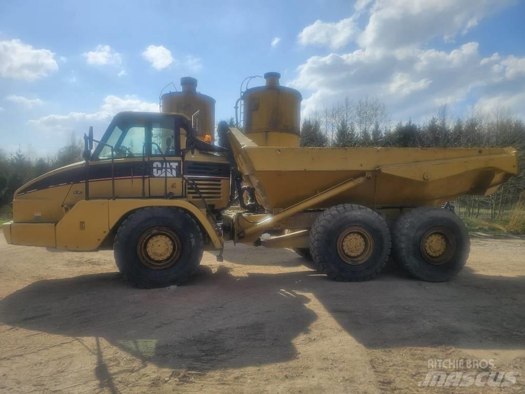 CAT 725 Dumper - Knickgelenk