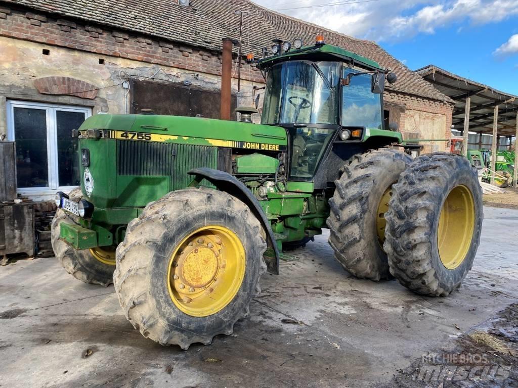 John Deere 4755 Traktoren