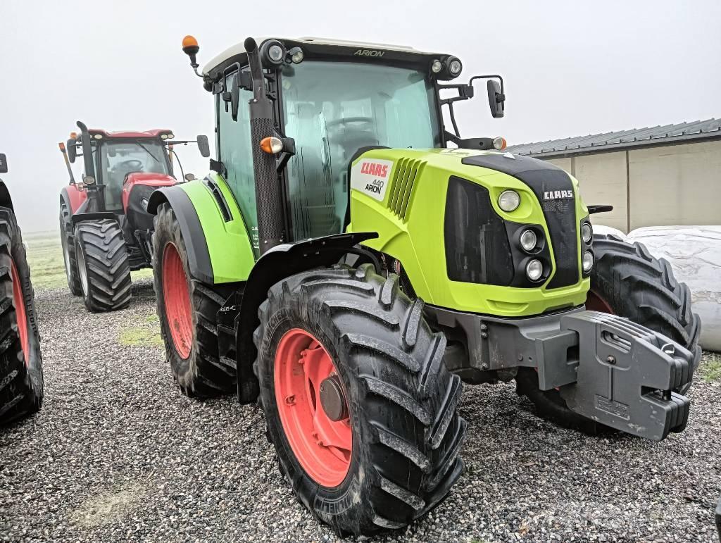 CLAAS Arion 440 Traktoren