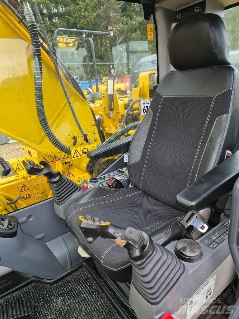 Komatsu PC210 LC-11 Raupenbagger