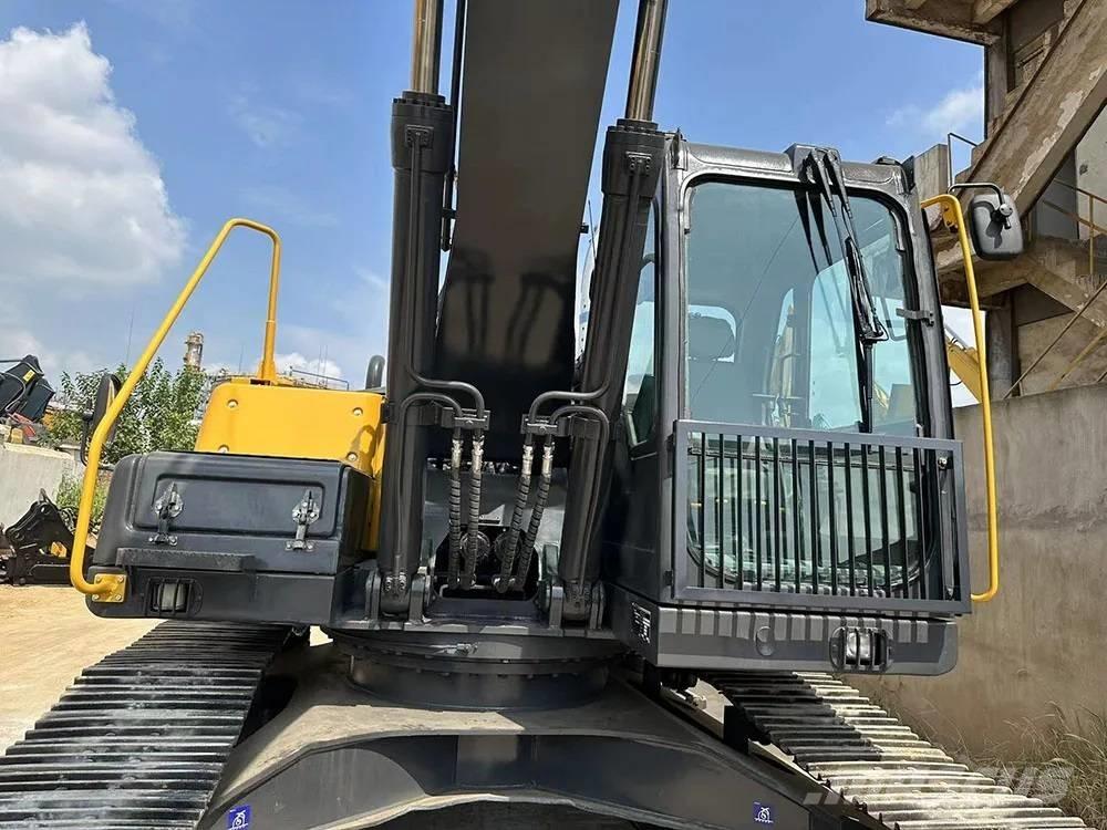 Volvo EC240D Raupenbagger