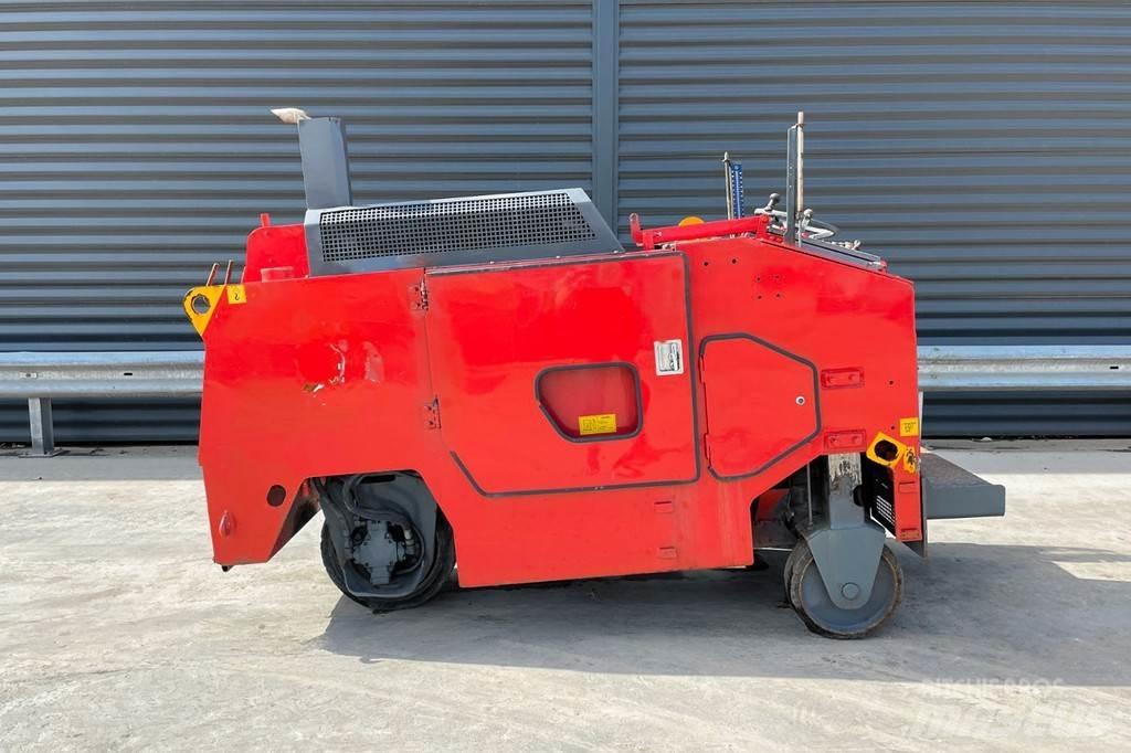 Wirtgen W 350 Asphaltfräsen