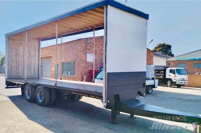  Custom Curtainside Andere Anhänger
