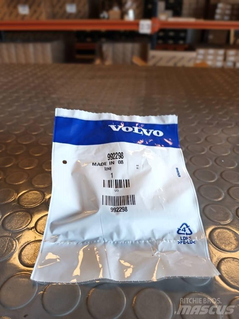 Volvo NIPPLE 992298 Transport Sonstige