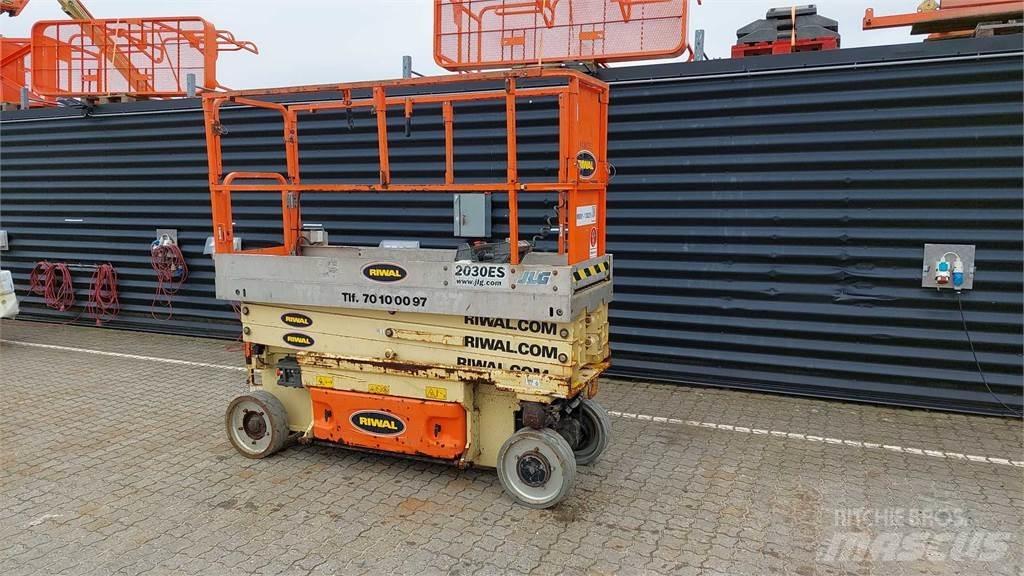 JLG 2030ES Scheren-Arbeitsbühnen