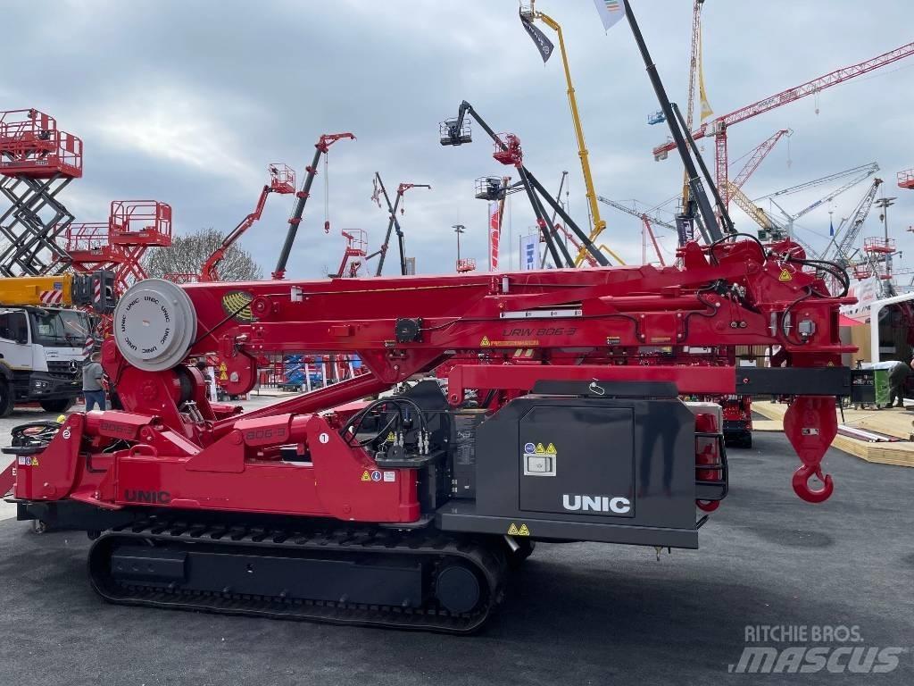 Unic URW-806-3 Raupenkrane