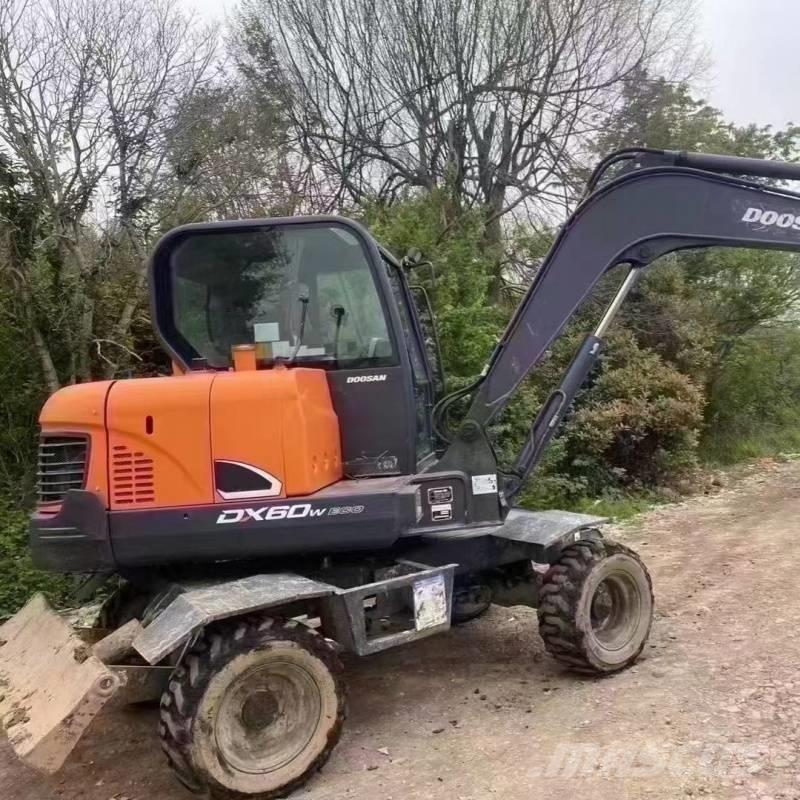 Kubota DX60w Mobilbagger