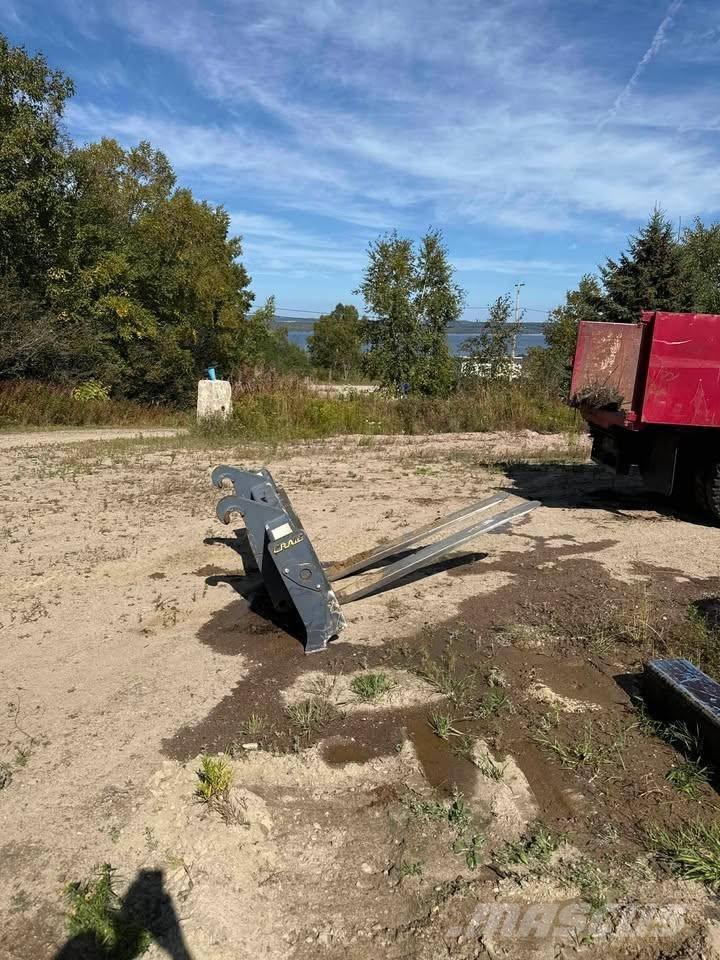 Hitachi ZW 140 Radlader