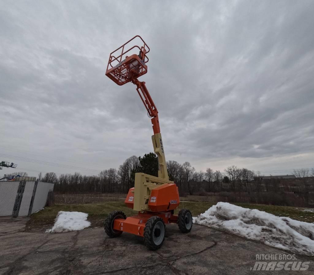 JLG 340 AJ Gelenkteleskoparbeitsbühnen