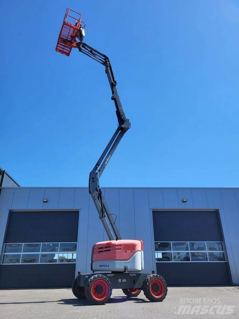 SkyJack SJ 46AJ Gelenkteleskoparbeitsbühnen