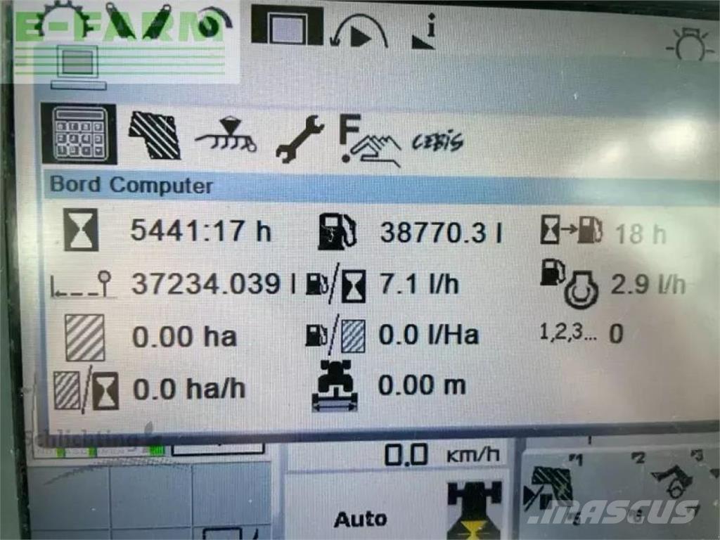 CLAAS arion 550 Traktoren