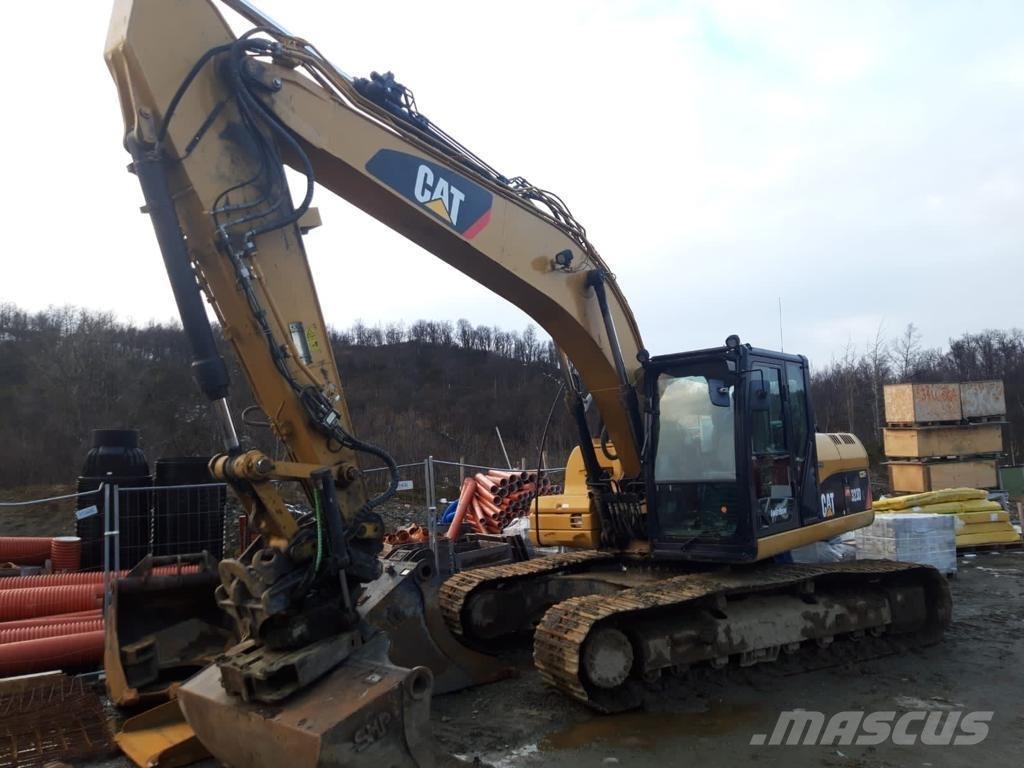CAT 323 D L Raupenbagger