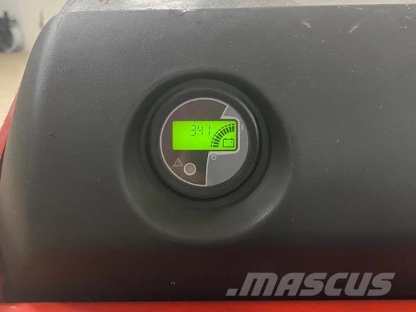 Manitou TI30 RM SP Zelfrijdende stapelaars