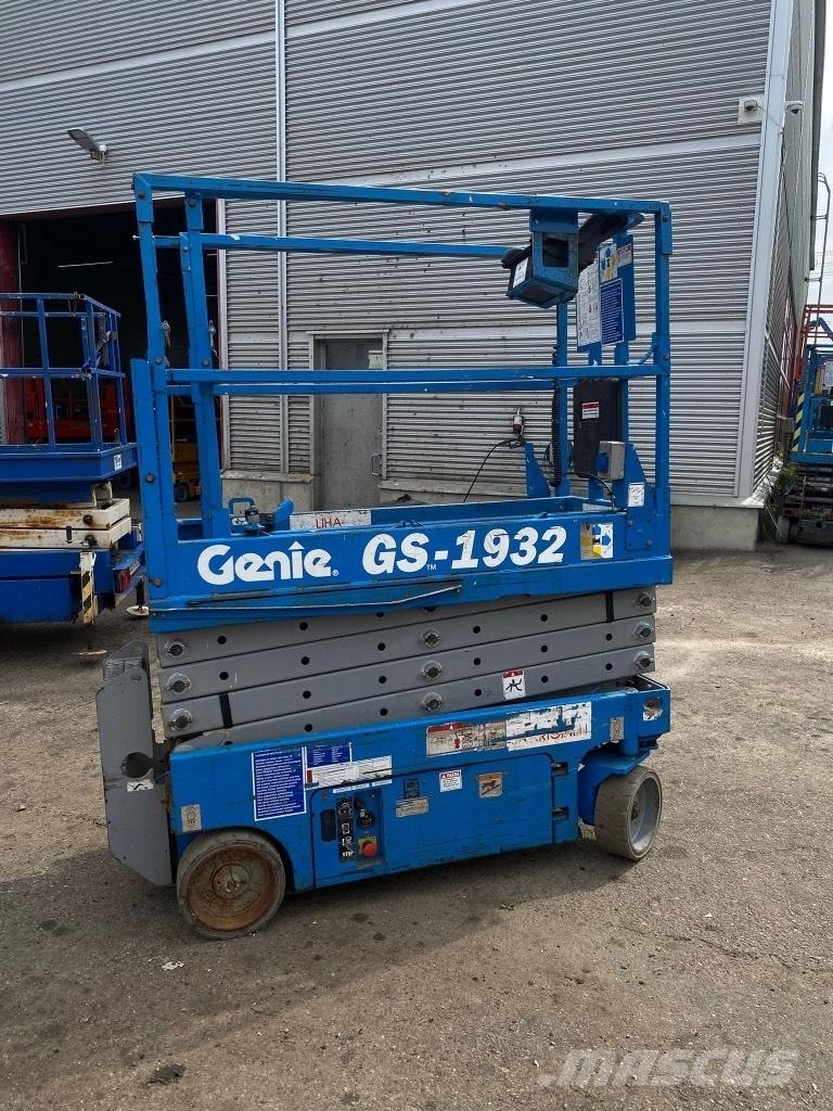 Genie GS 1932 Scheren-Arbeitsbühnen