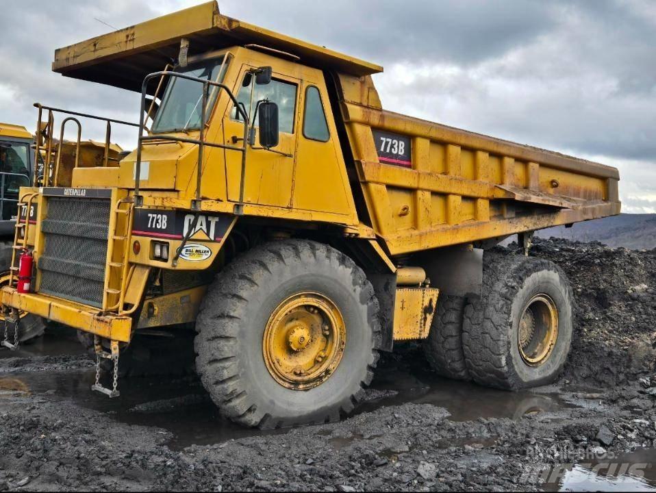 CAT 773 B Dumper - Knickgelenk