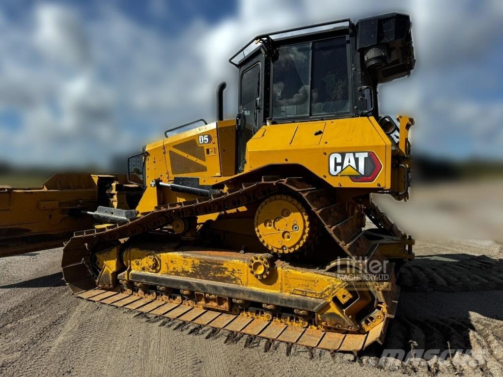 CAT D 5 Bulldozer