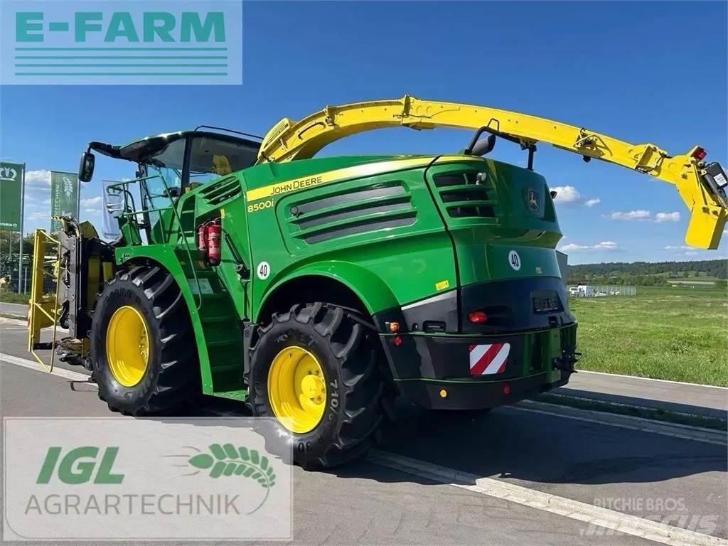 John Deere 8500i Selbstfahrende Häcksler