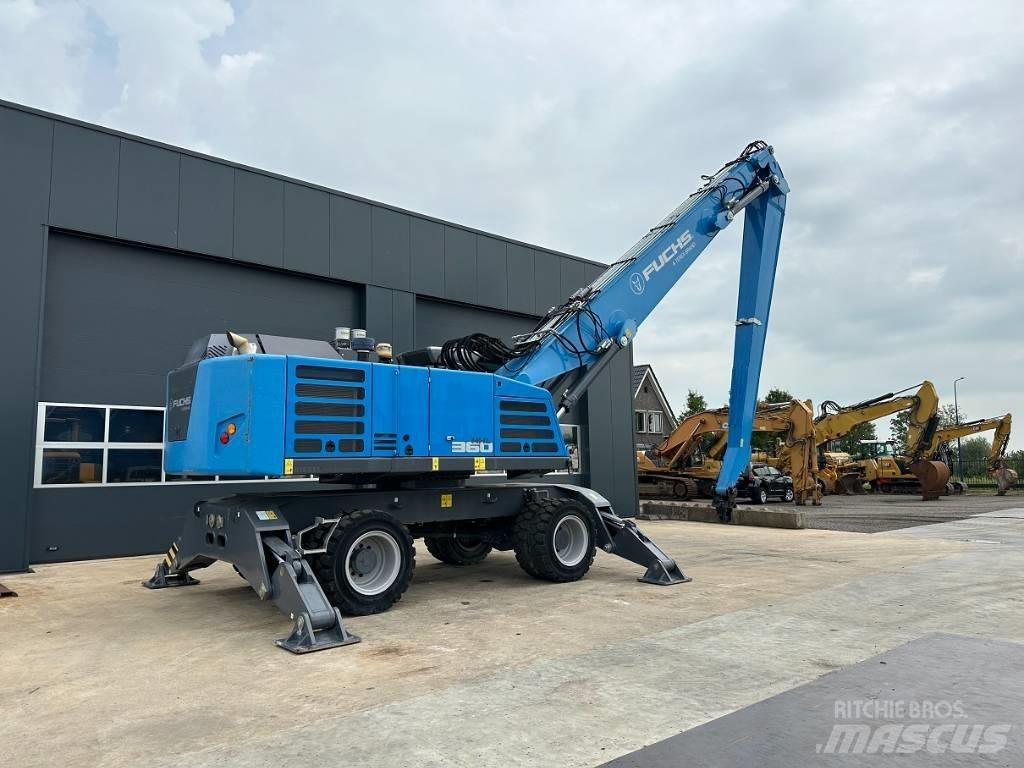 Fuchs MHL 360 F Materialumschlag