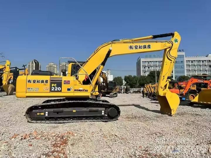 Komatsu PC 220 Raupenbagger
