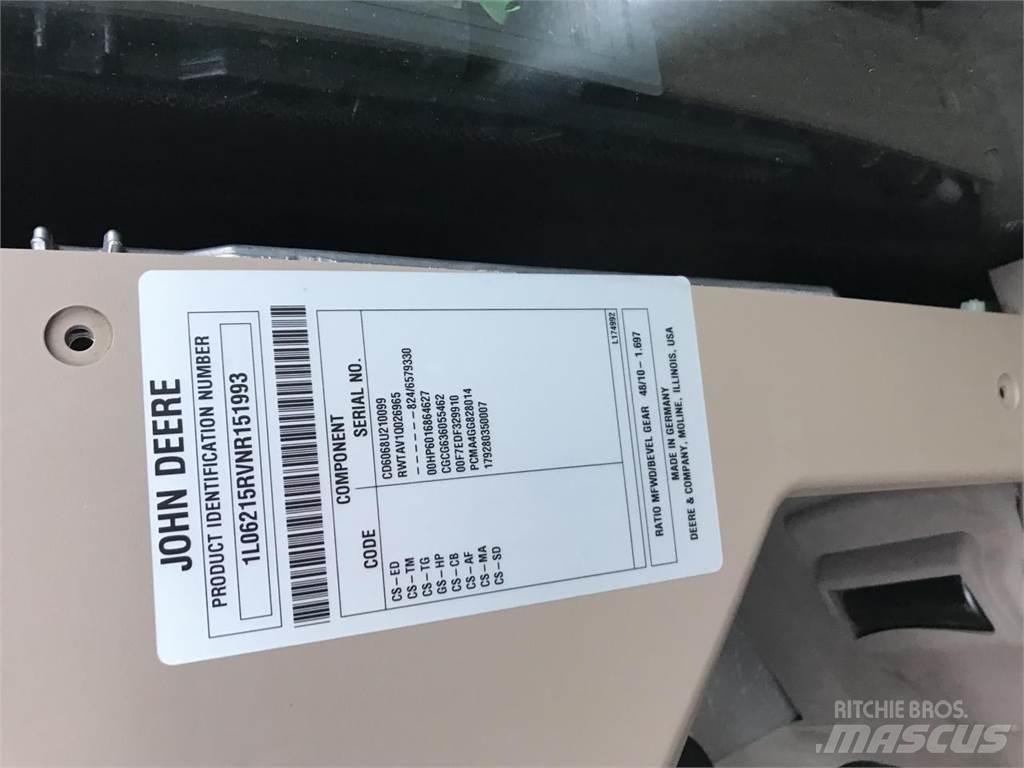 John Deere 6R 215 Traktoren