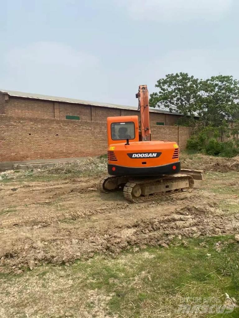 Doosan DX 80 Midibagger  7t - 12t