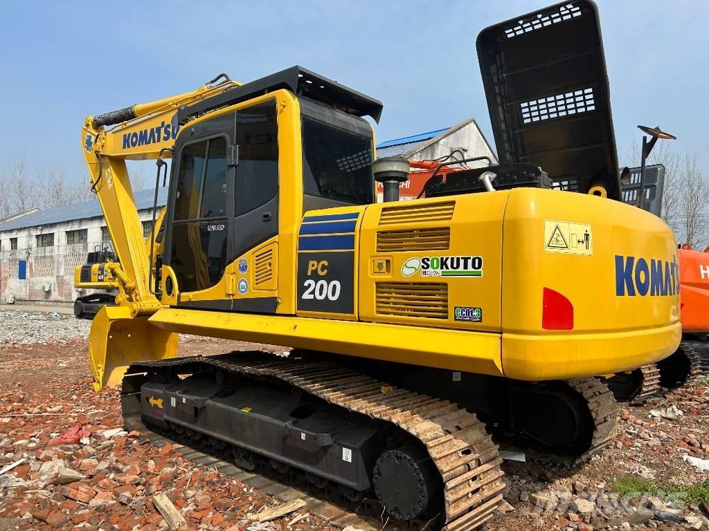 Komatsu PC 200-8 Raupenbagger