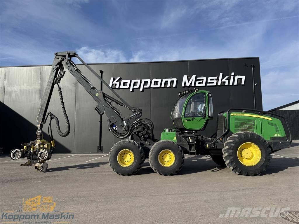 John Deere 1470E Harvester