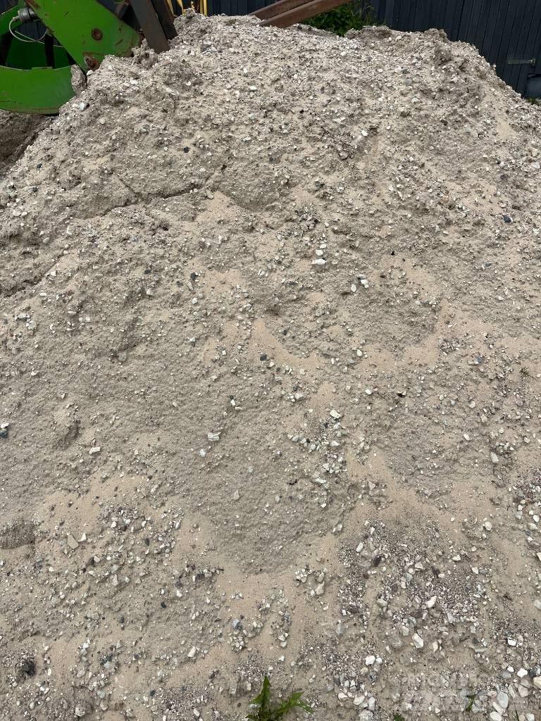 MB Crusher HD207S Schaufeln