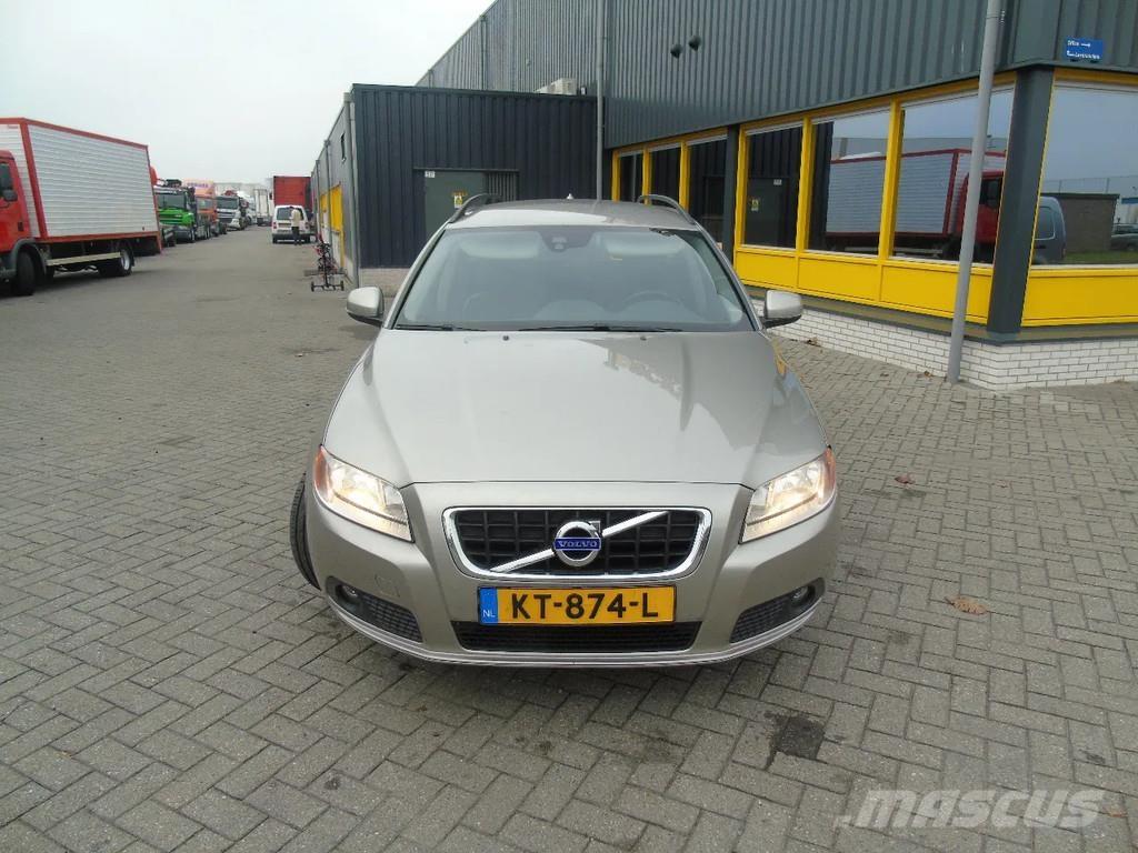 Volvo V70 + manual PKWs