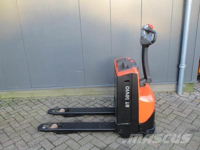 Toyota LWE 140 Niedergabelstapler