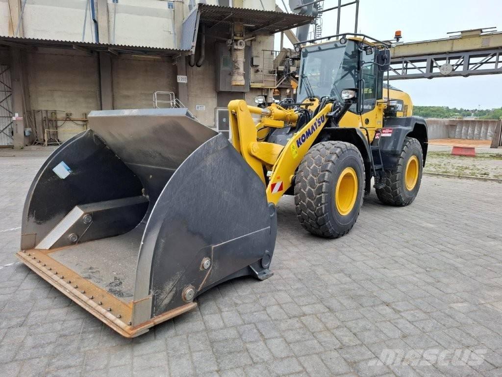 Komatsu WA 270-8E0 Radlader