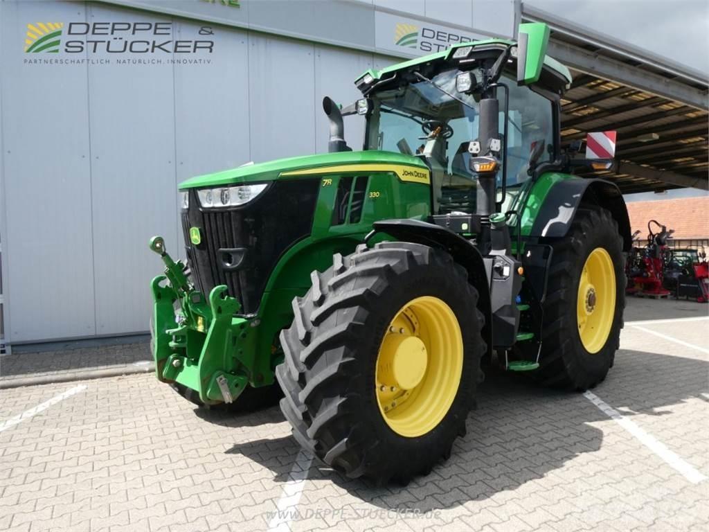 John Deere 7R 330 Traktoren
