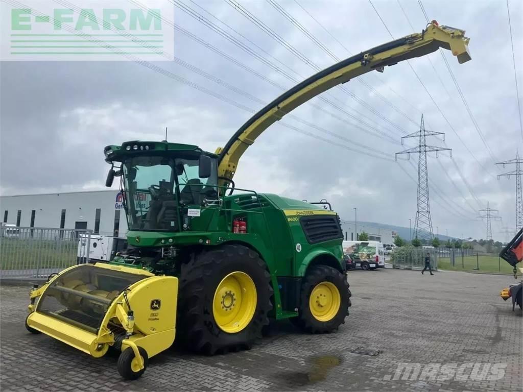 John Deere 8600i Selbstfahrende Häcksler