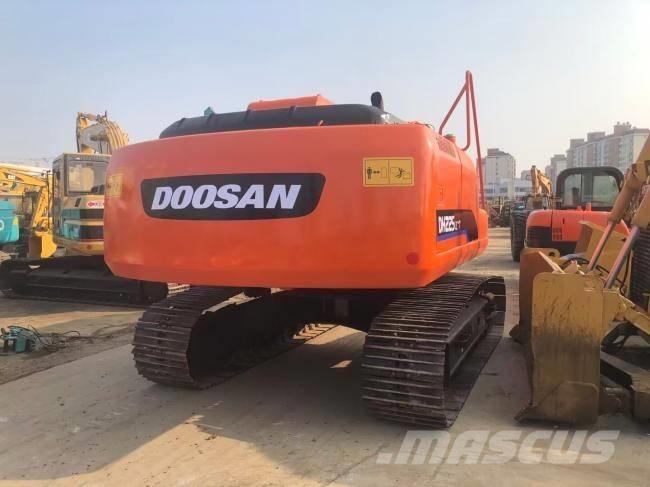 Doosan DH 225 LC-9 Raupenbagger