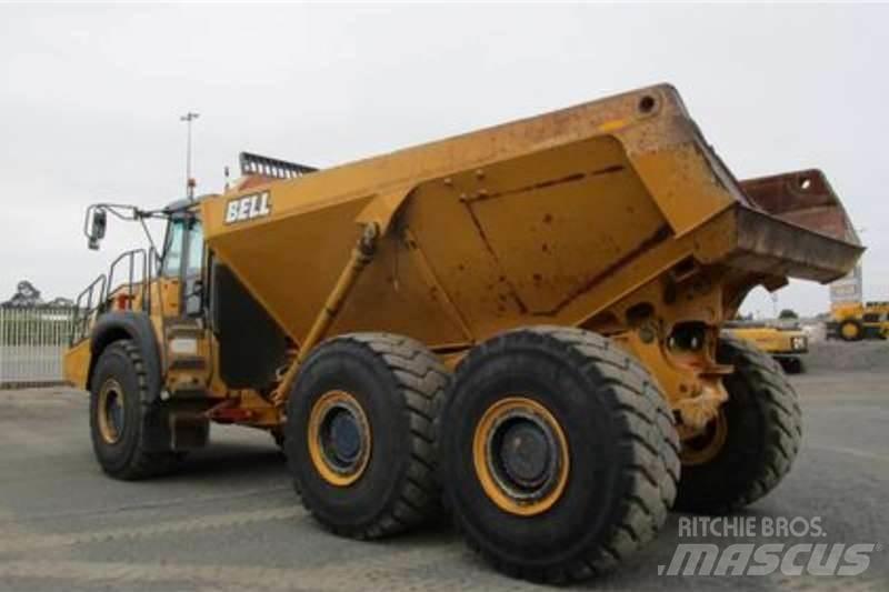 Bell B45E Dumper - Knickgelenk