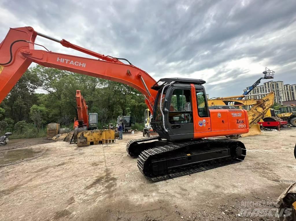 Hitachi ZX 200 Raupenbagger