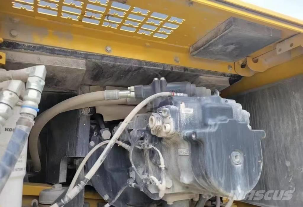 Komatsu PC 460-8 Raupenbagger