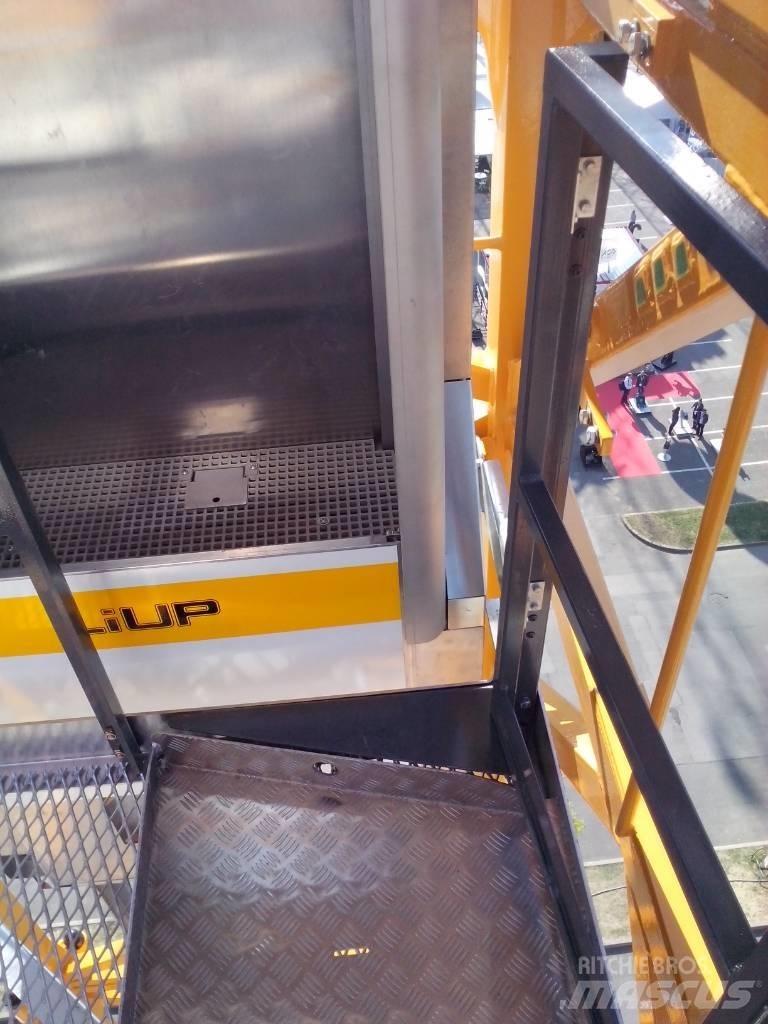 Liebherr LiUp 200 Fahrstühle, Seilwinden und Bauaufzüge