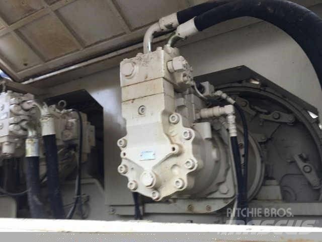 Terex HC 110 Raupenkrane