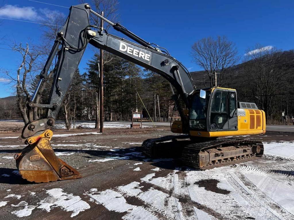 DEERE 210G LC Raupenbagger